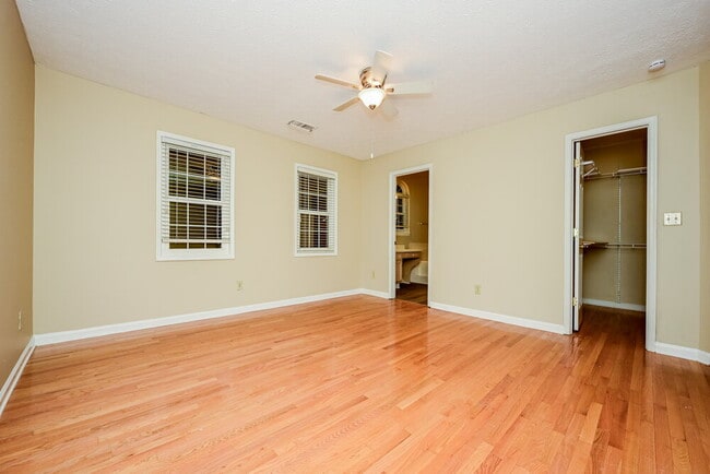 Building Photo - 114 Rubicon Rd