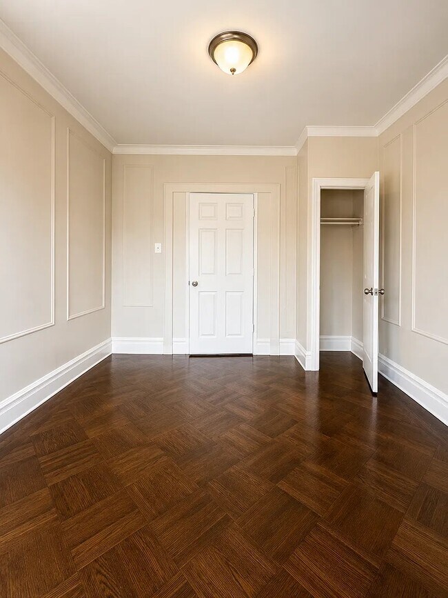 Building Photo - 45-47-47 Fuller Pl