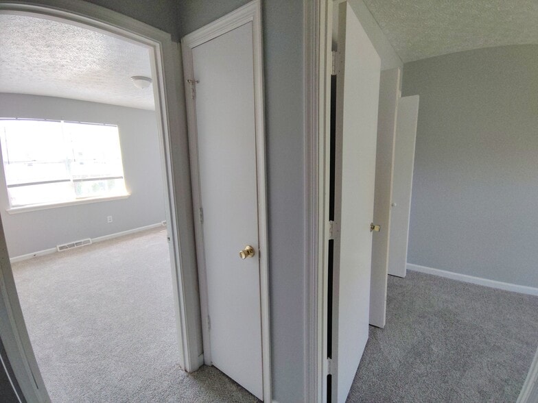 Building Photo - 30 Fonda Dr