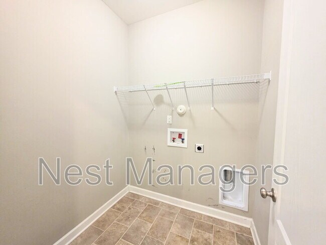 Building Photo - 2229 Andalusian Dr
