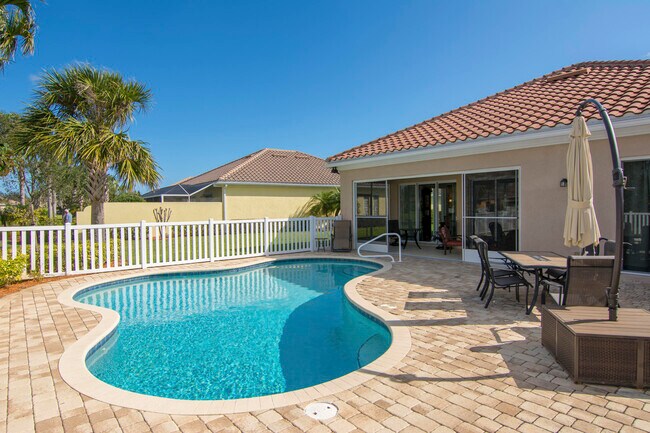 Building Photo - 5254 Eleuthra Cir
