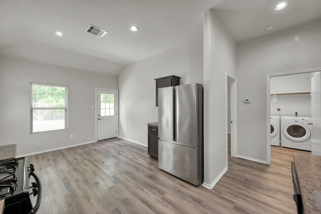 Building Photo - 9594 E Woodmark