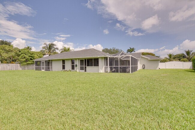 Building Photo - 15300 SW 164th St