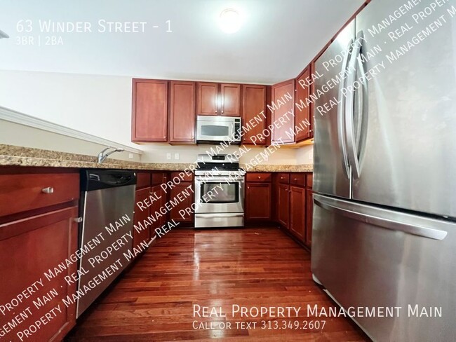 Primary Photo - 63 Winder St