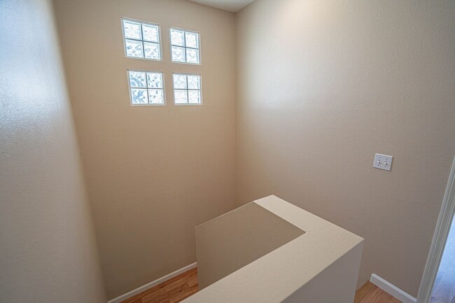 Building Photo - COMING SOON! Charming 2-Bedroom Townhome in Valencia with Backyard & Community Amenities!