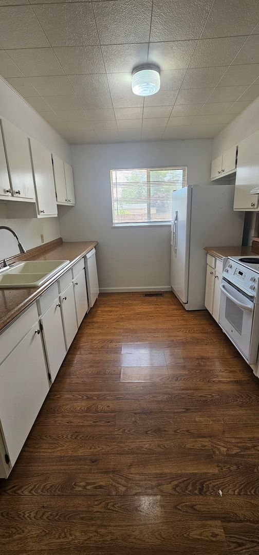 Building Photo - North West Reno 3 bed Room 2 bath 2 car garage Home For Rent,
