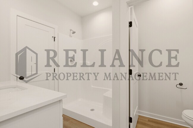 Building Photo - 157 N Gowen St