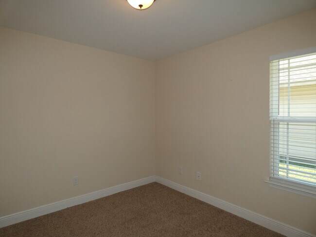 Building Photo - 5061 Carley Ct
