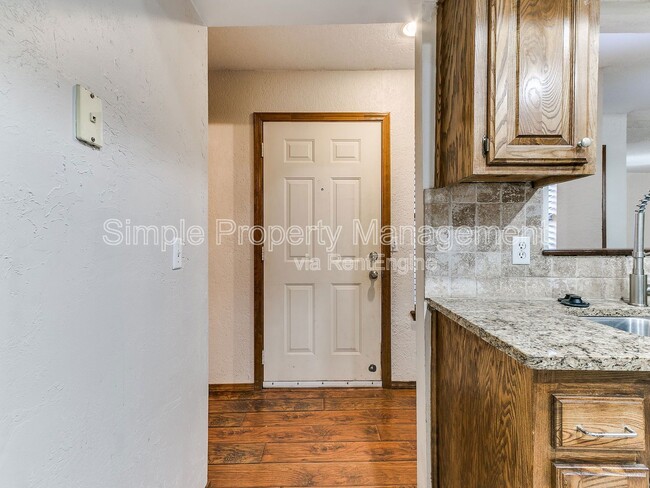 Building Photo - 3716 Summer Cloud Dr