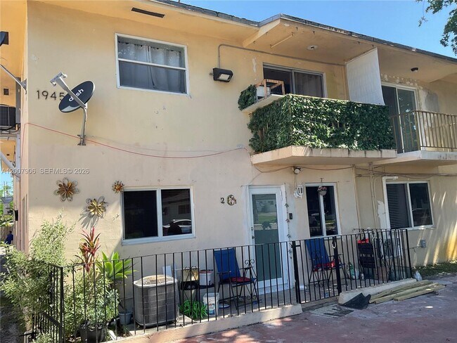 Building Photo - 1945 NW 29th St