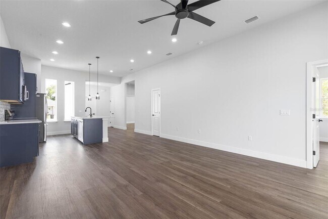 Building Photo - 6 Seton Pl