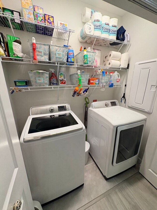 Building Photo - Welcome to Margaritaville 55 + Community