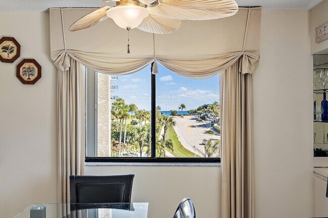 Building Photo - 1605 S US Hwy 1