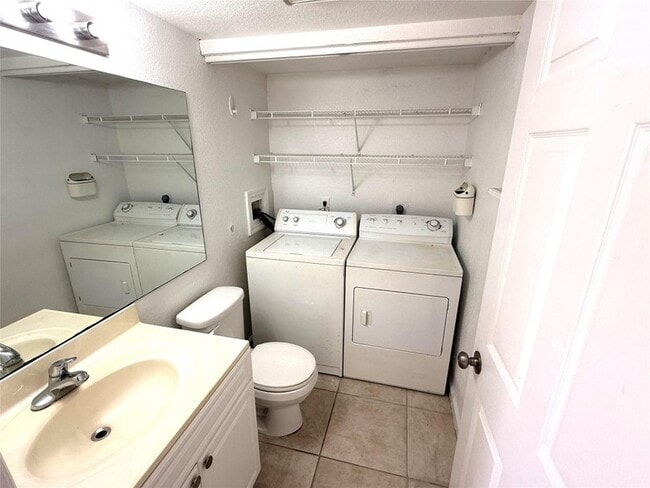 Building Photo - 8189 Severn Dr