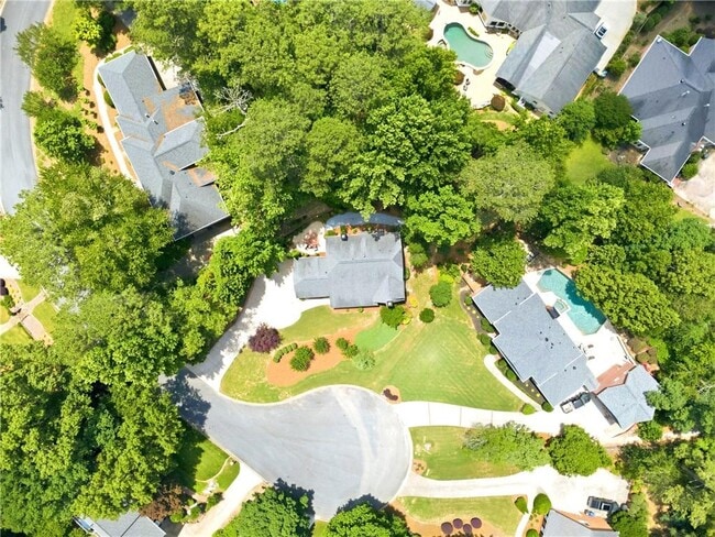 Building Photo - 1390 Tennis Ct Pl