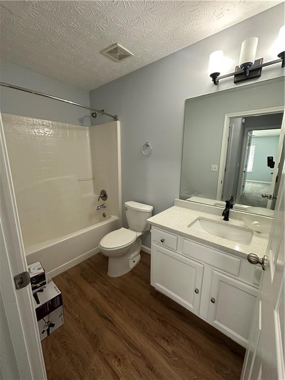 Building Photo - 2805 Vining Ridge Terrace