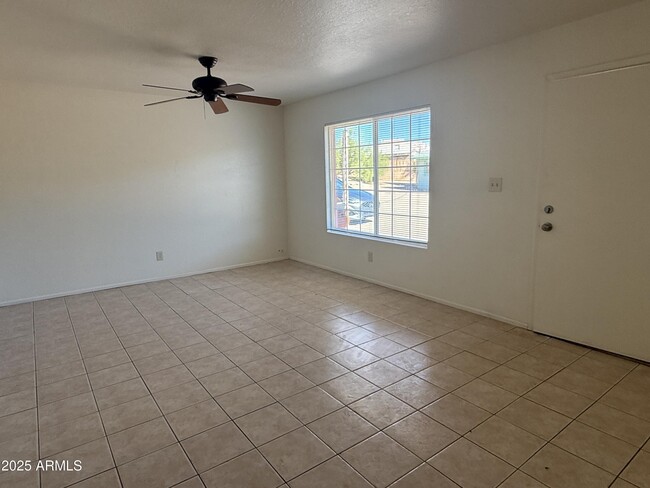 Building Photo - 831 N Arroya Rd