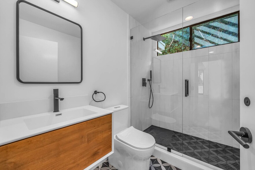 Bathroom down stairs - 1531 Wellesley Ave