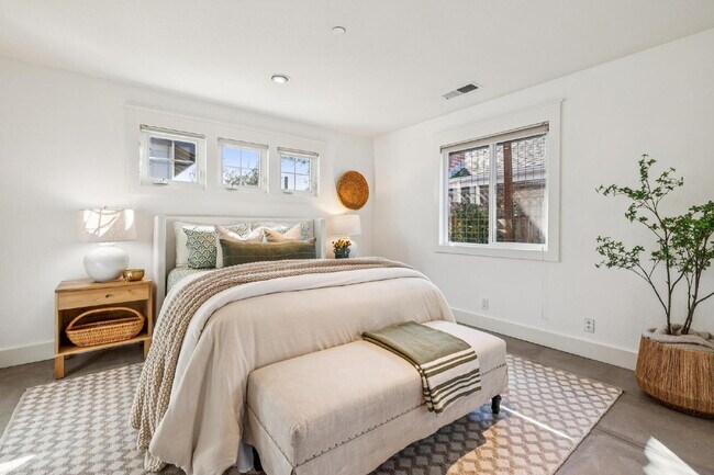 Building Photo - Eastside Sonoma | Vineyard & Hill Views