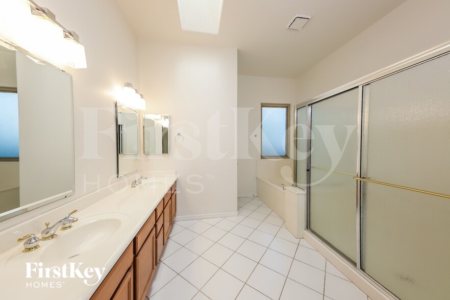 Building Photo - 26735 N 65th Dr