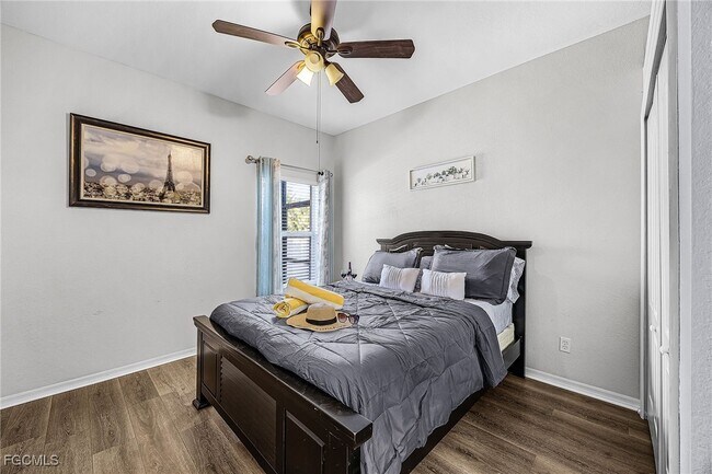 Building Photo - 2649 SW 32nd St