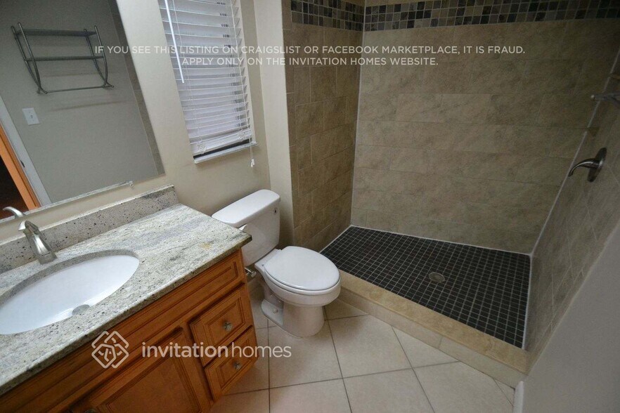 Building Photo - 904 Tarawood Ln