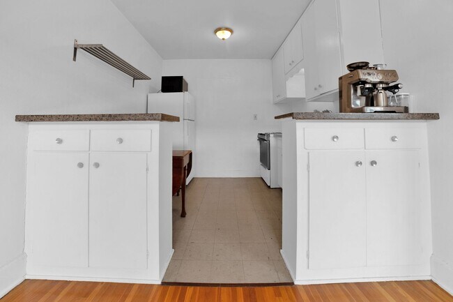 Floorplan - 610 Summit Apartments