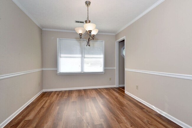 Building Photo - Spacious single family home in Westview Lakes.