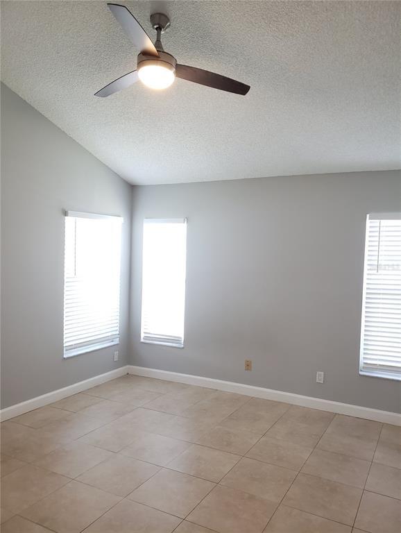 Building Photo - 9712 Yellow Stone Pl