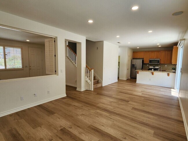 Building Photo - Beautiful Upgraded Home in RSM!