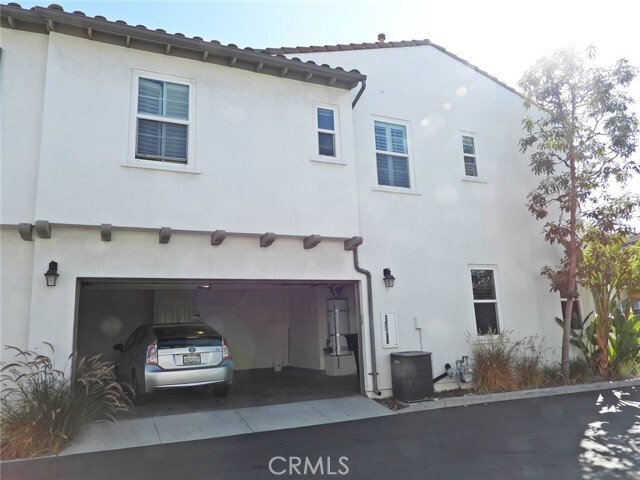 Building Photo - 3145 Anacapa Way