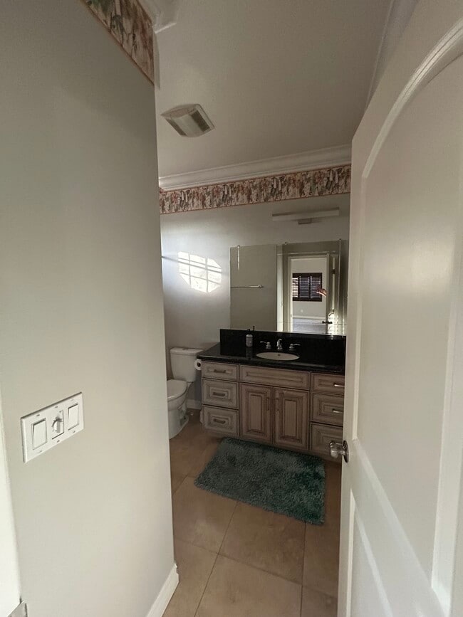 Building Photo - 7704 Lotus Cir