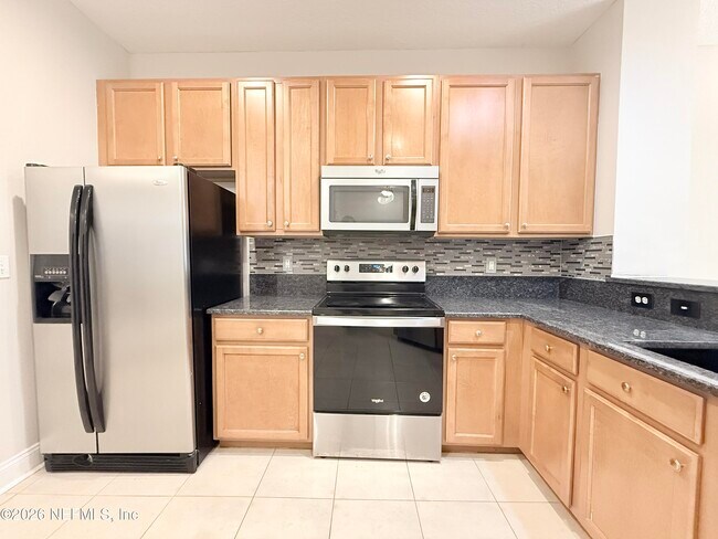 Building Photo - 12301 Kernan Forest Blvd