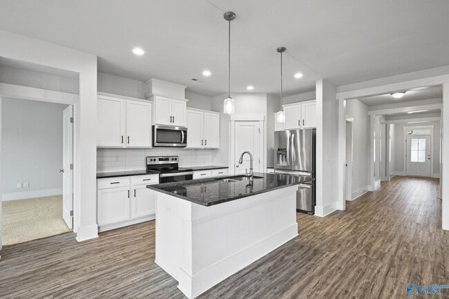 Building Photo - 6073 Thorntons Way Cir NW