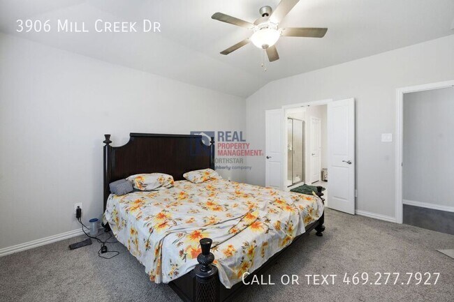 Building Photo - 3906 Ml Crk Dr