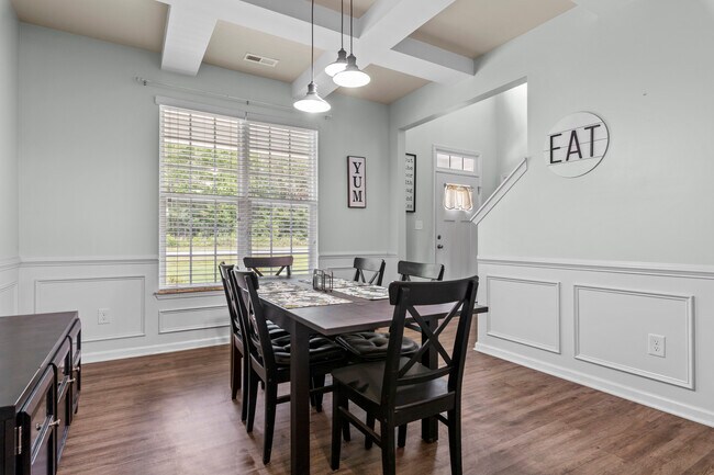 Building Photo - Raeford home