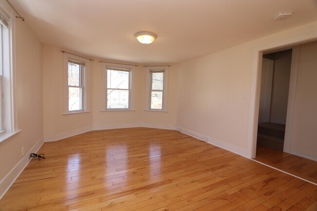 Building Photo - 20 Whipple Rd
