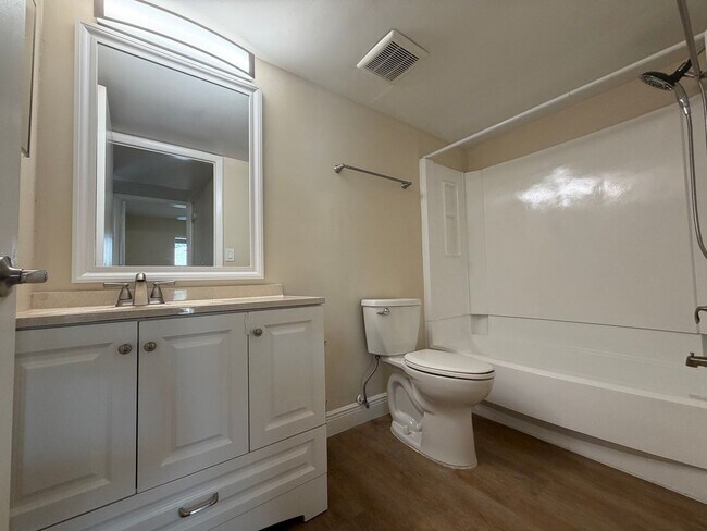 Building Photo - 5321 Summerlin Woods Dr