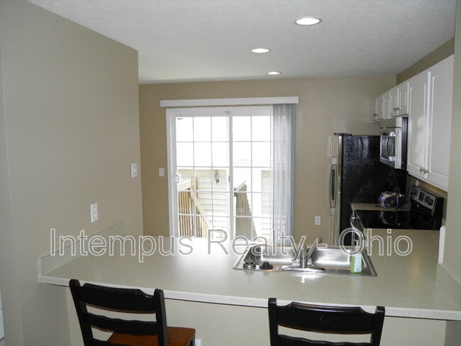 Building Photo - 3869 Dowitcher Ln