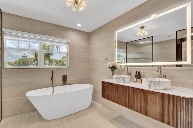 Building Photo - 1506 Mizzenmast Way