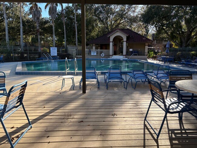 Building Photo - Beautiful 2 story townhouse in Cypress Club