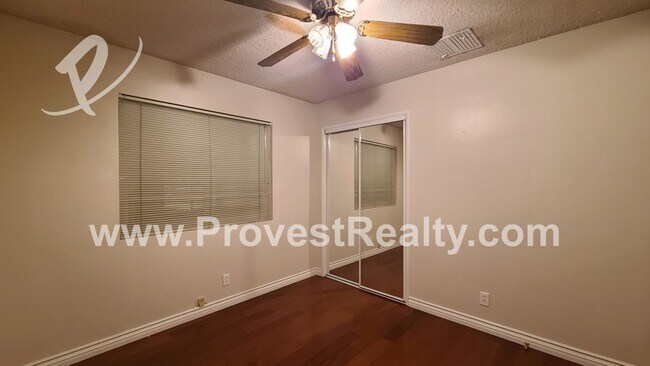 Building Photo - 3 Bed, 2 Bath Hesperia Home!!!