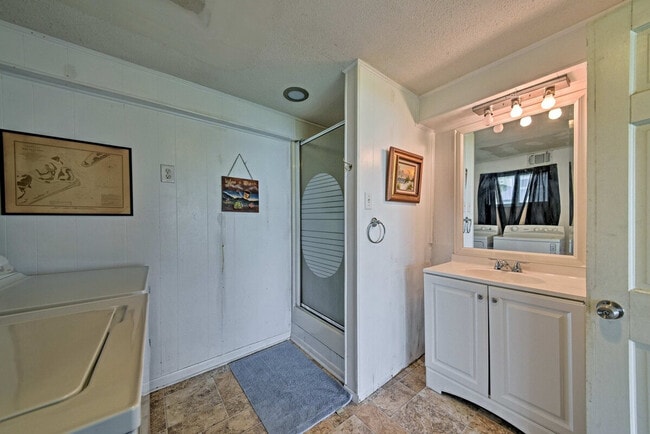 Building Photo - 23115 Camino St