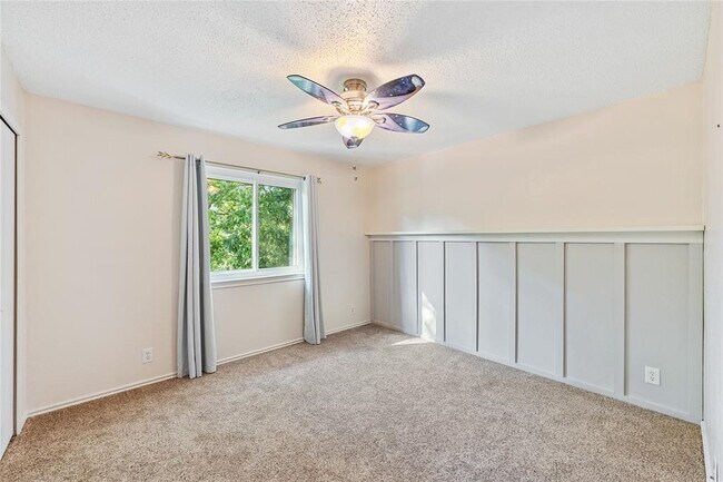 Building Photo - 9626 Dalewood Dr