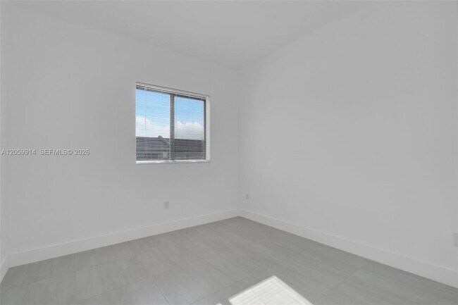 Building Photo - 18362 SW 102nd Pl