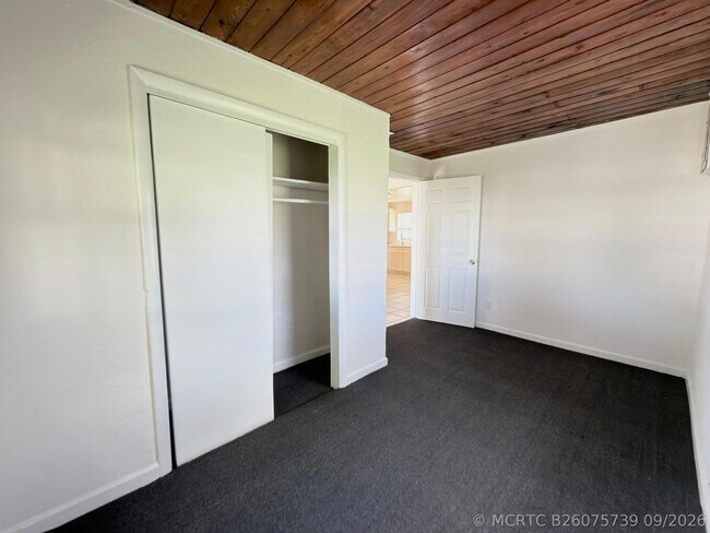 Building Photo - 706 23rd St