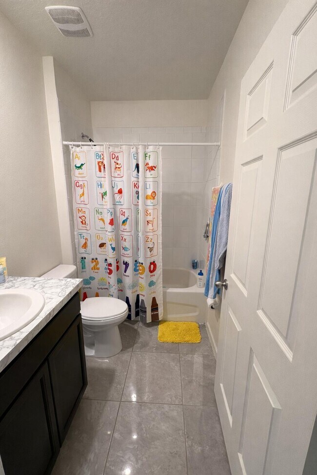 Building Photo - 5619 Delight Dr