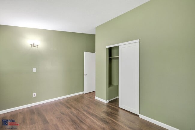 Building Photo - Renovated 3bd/1bth Ranch in Twinsburg Area