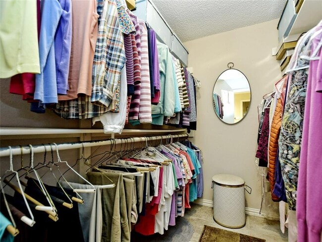 Building Photo - 7919 Ridgeline N