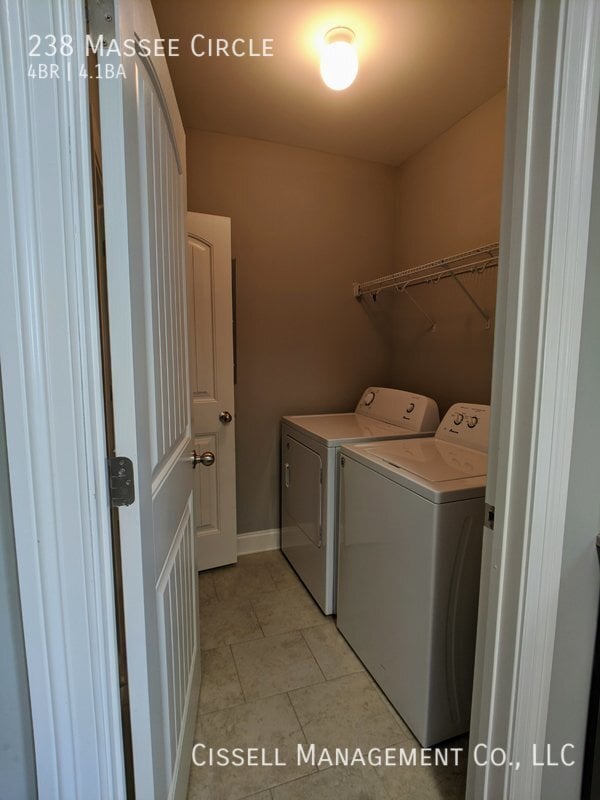 Building Photo - 238 Massee Cir